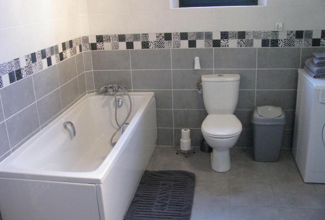 Photo of Bathroom in Criquetot-lʼEsneval