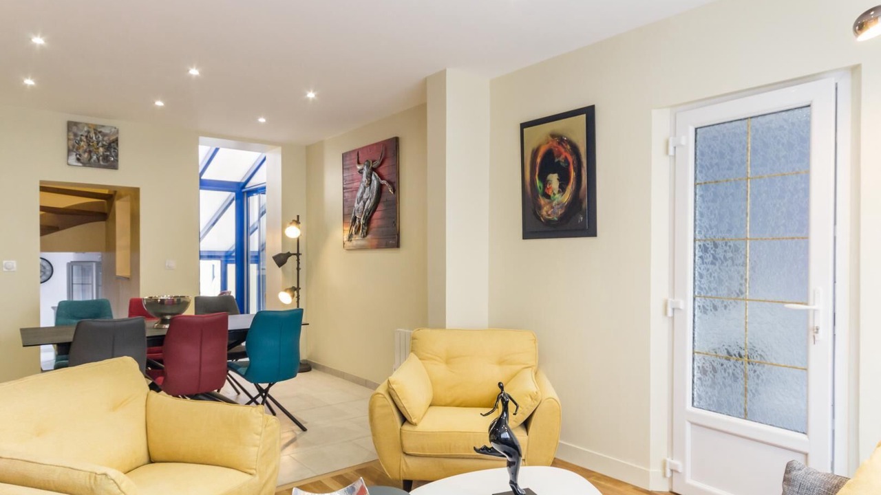 Photo of Livingroom in Forges-les-Eaux