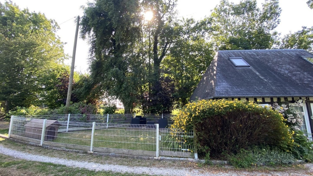 Photo of Outdoor in Angerville-l'Orcher