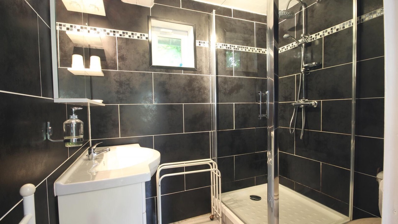 Photo of Bathroom in Angerville-l'Orcher