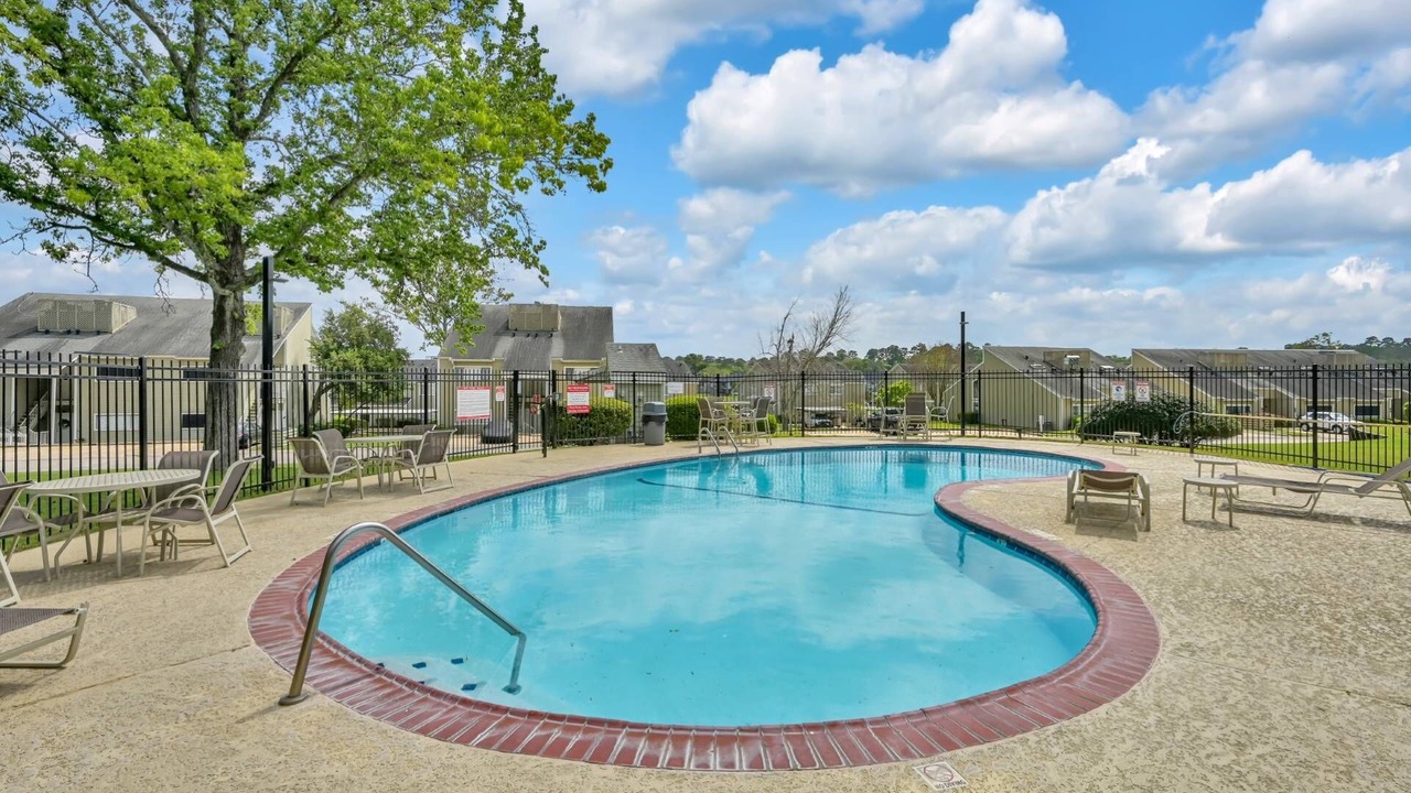 Photo of Outdoor in April Sound