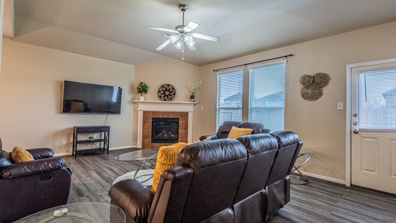 Photo of Livingroom in Barker