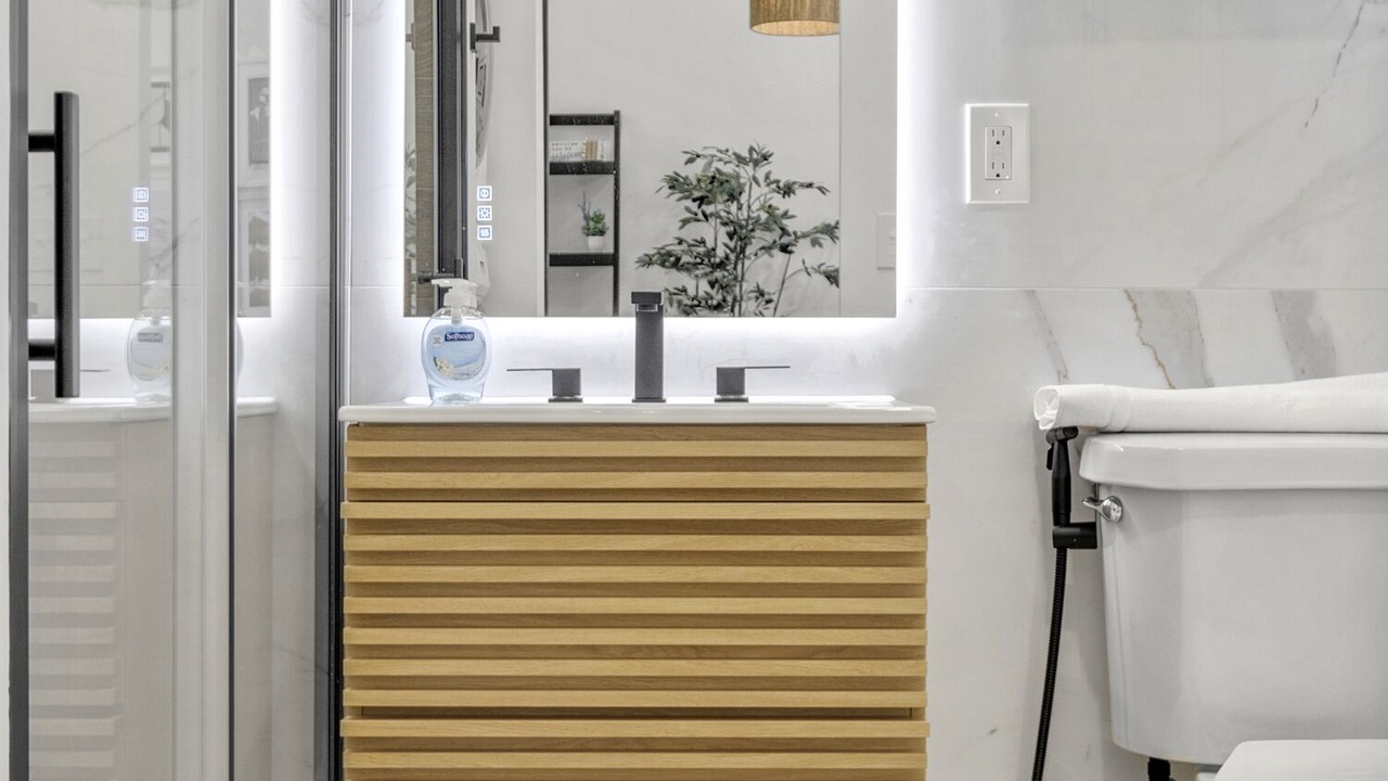 Photo of Bathroom in Wayne County