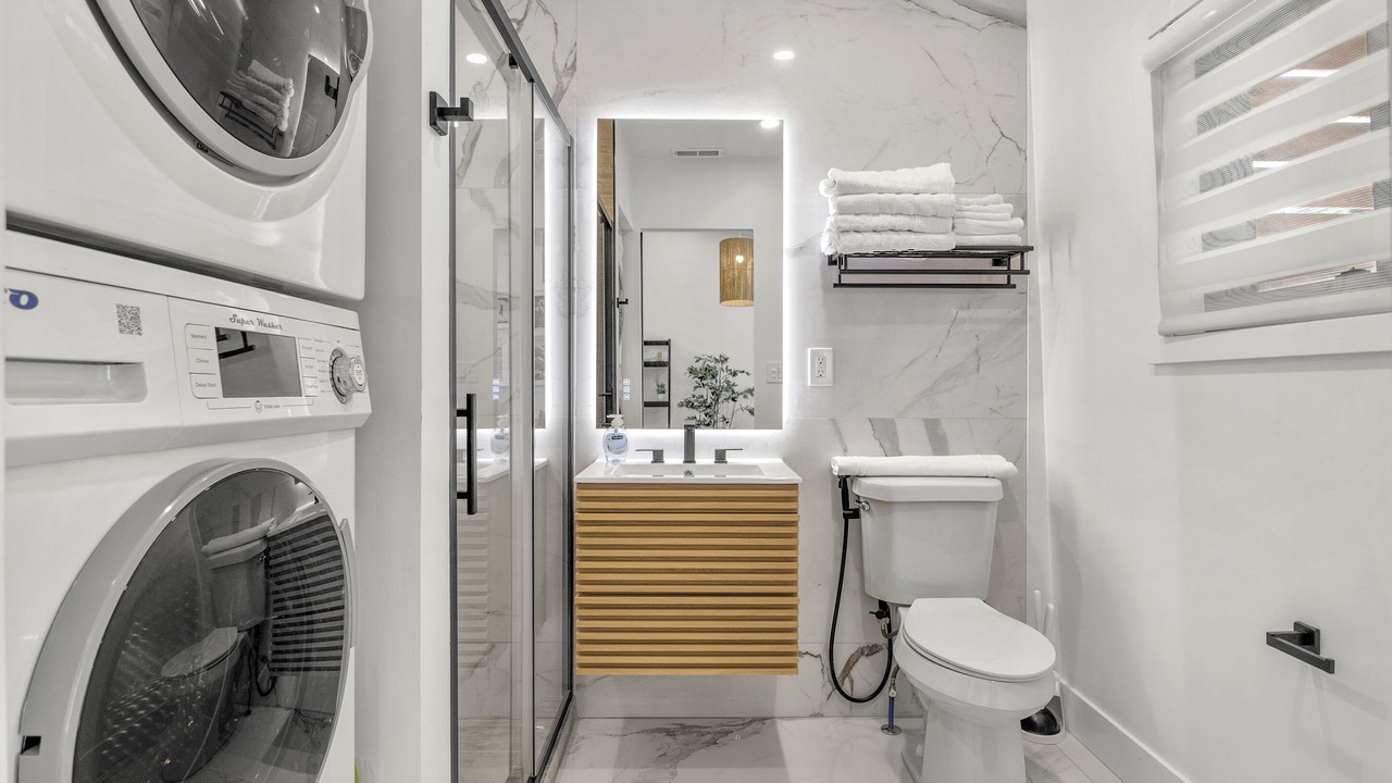 Photo of Bathroom in Wayne County