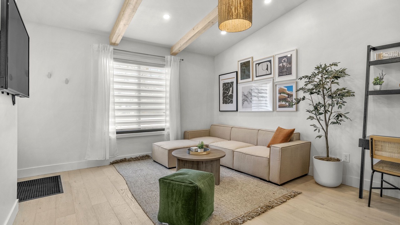Photo of Livingroom in Wayne County