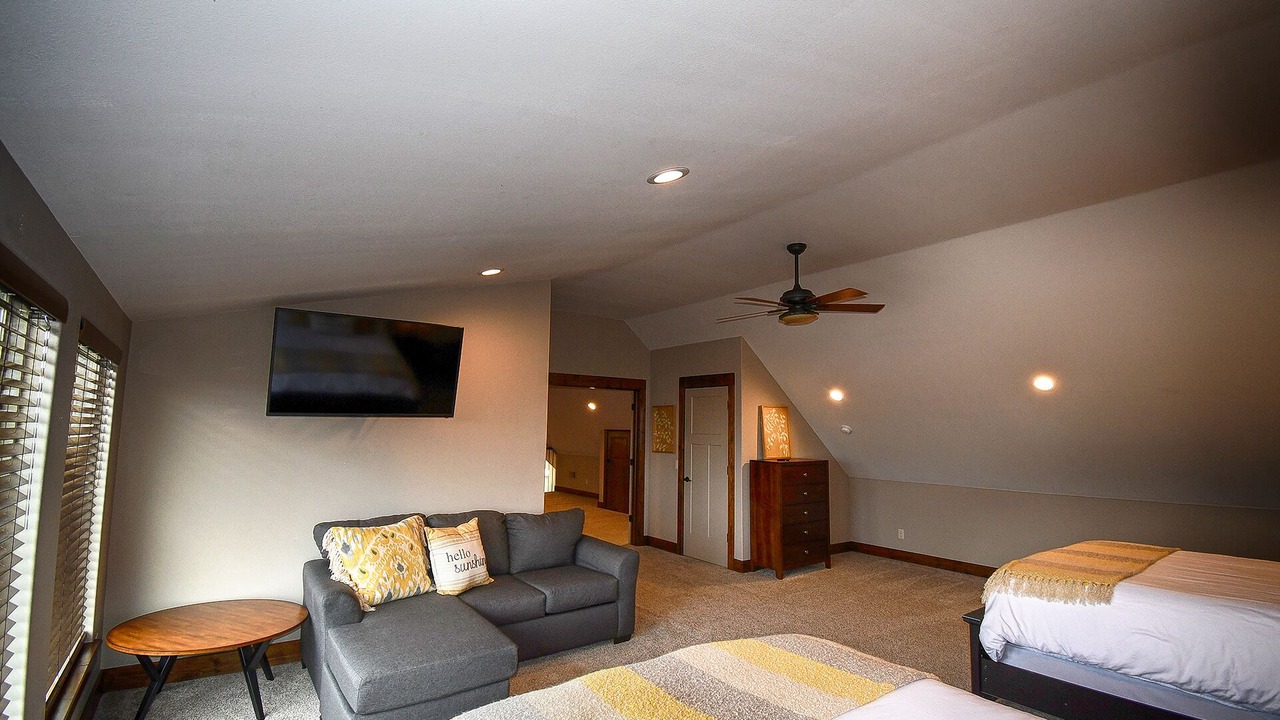 Photo of Bedroom in Cookson