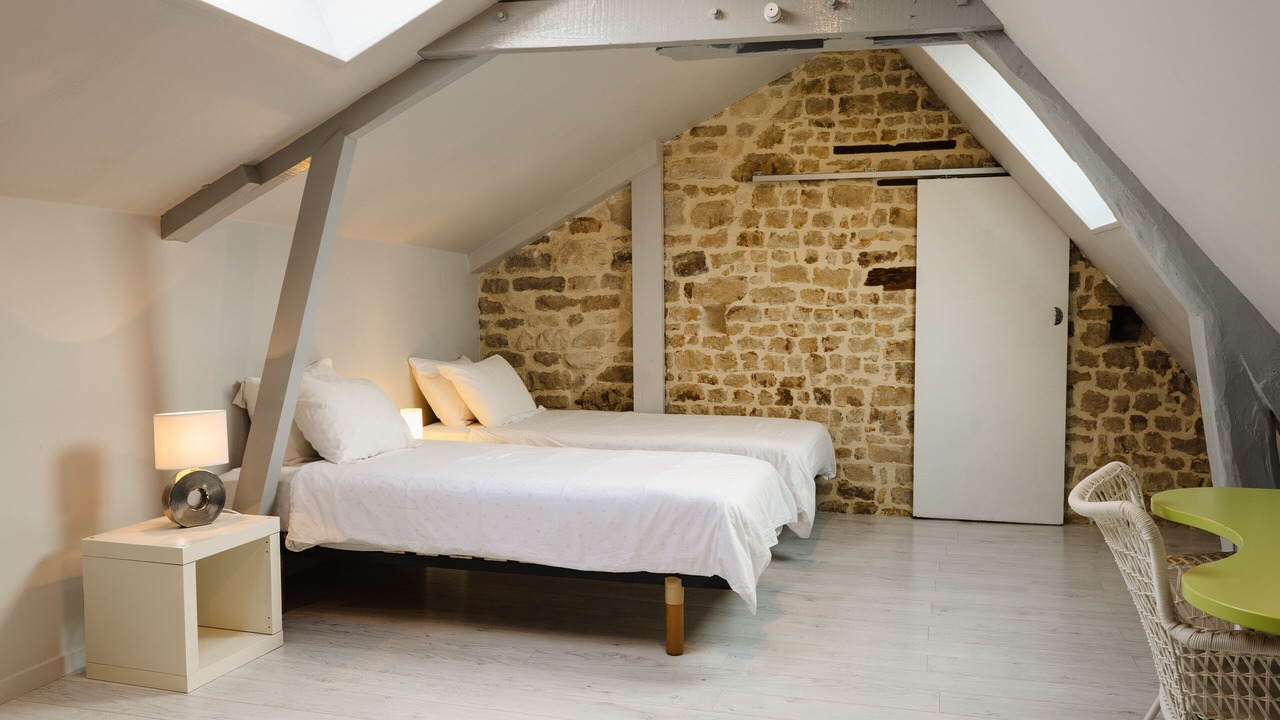 Photo of Bedroom in Verson