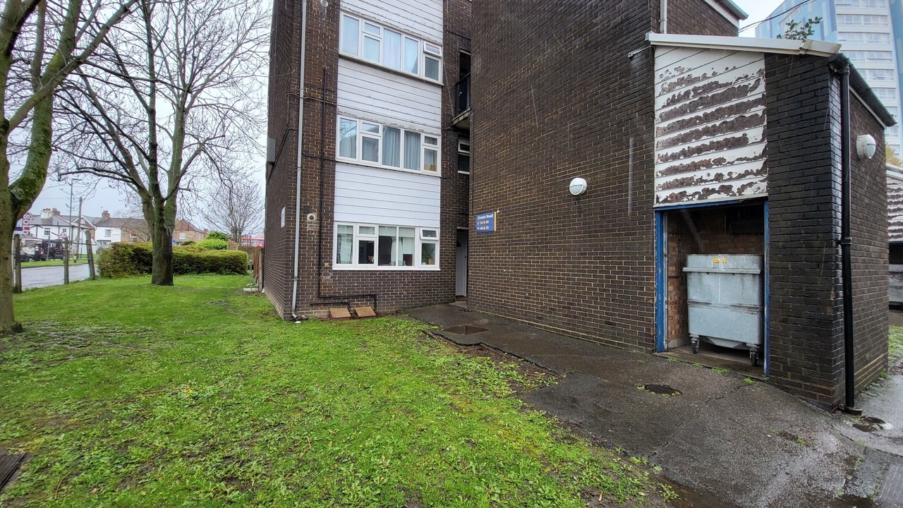 Photo of Outdoor in Sutton Central