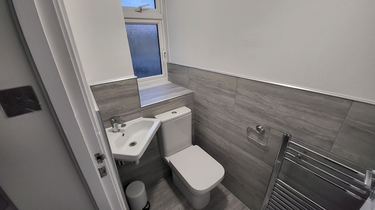 Photo of Bathroom in Sutton Central