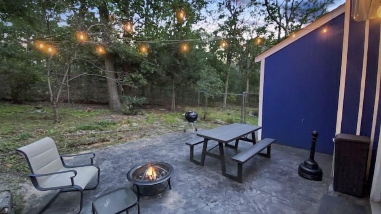 Photo of Outdoor in Commack