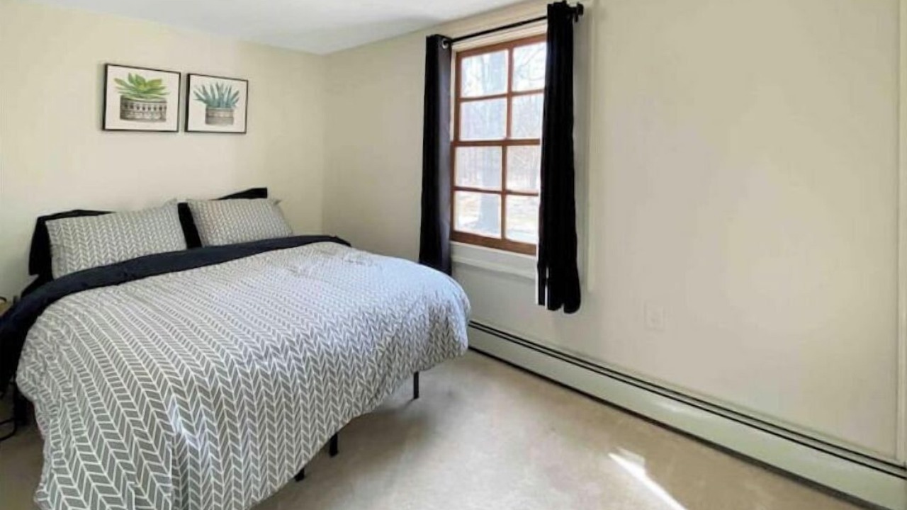 Photo of Bedroom in Commack