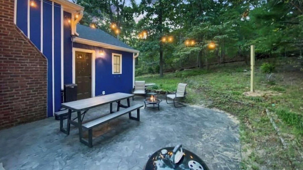 Photo of Outdoor in Commack