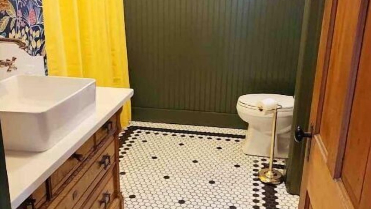 Photo of Bathroom in Siloam Springs