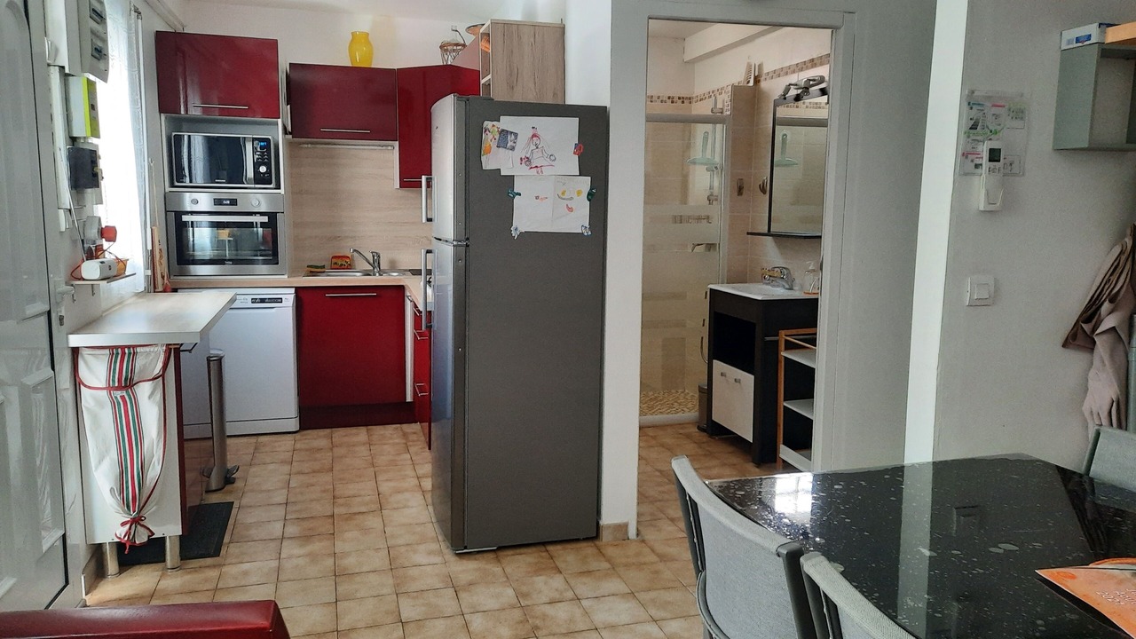 Photo of Kitchen in Le Port