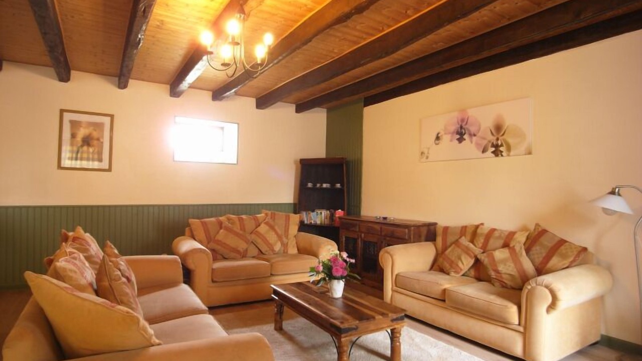 Photo of Livingroom in Les Champs-Geraux