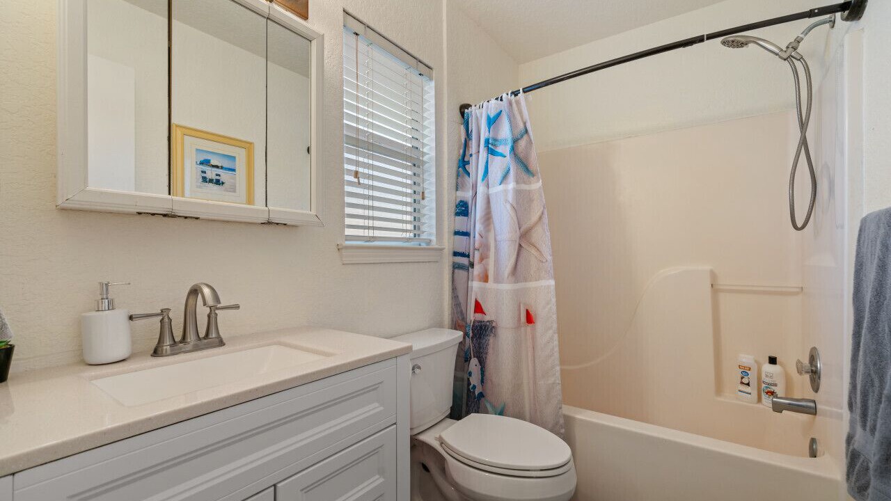 Photo of Bathroom in Surfside Beach
