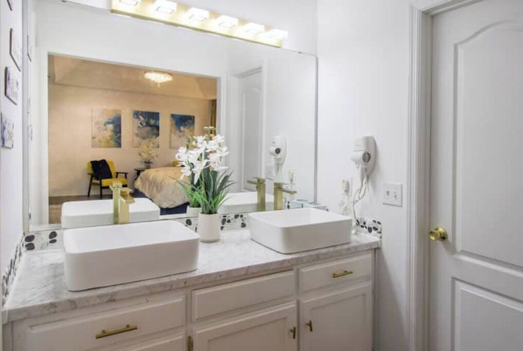 Photo of Bathroom in Hinesville