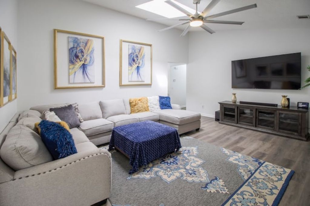 Photo of Livingroom in Hinesville