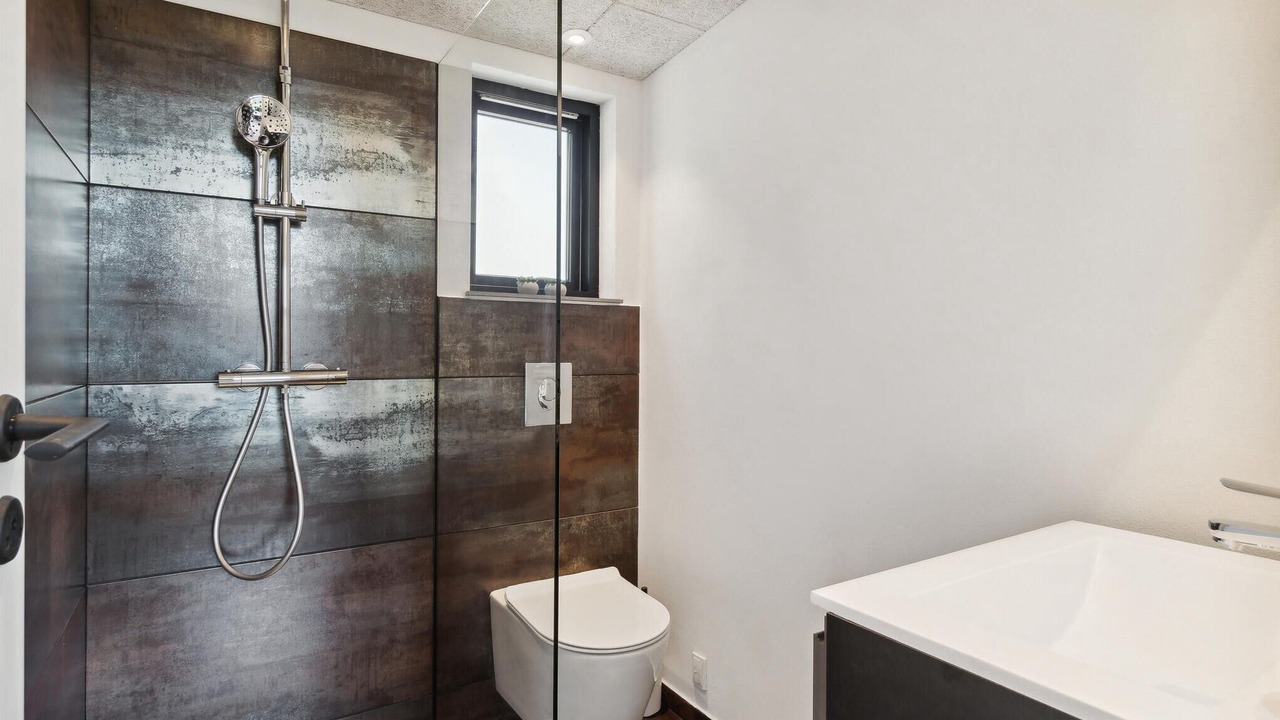 Photo of Bathroom in Skibby