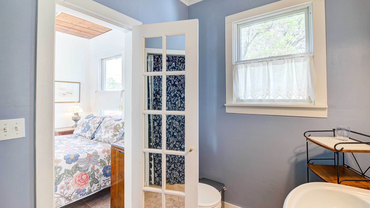Photo of Bathroom in Woodland Heights