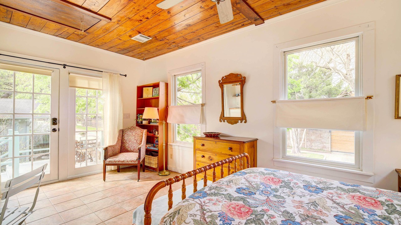 Photo of Bedroom in Woodland Heights