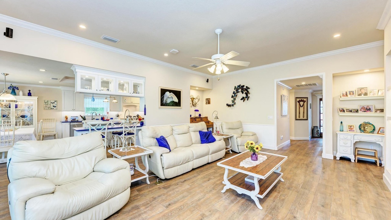 Photo of Livingroom in Ruskin