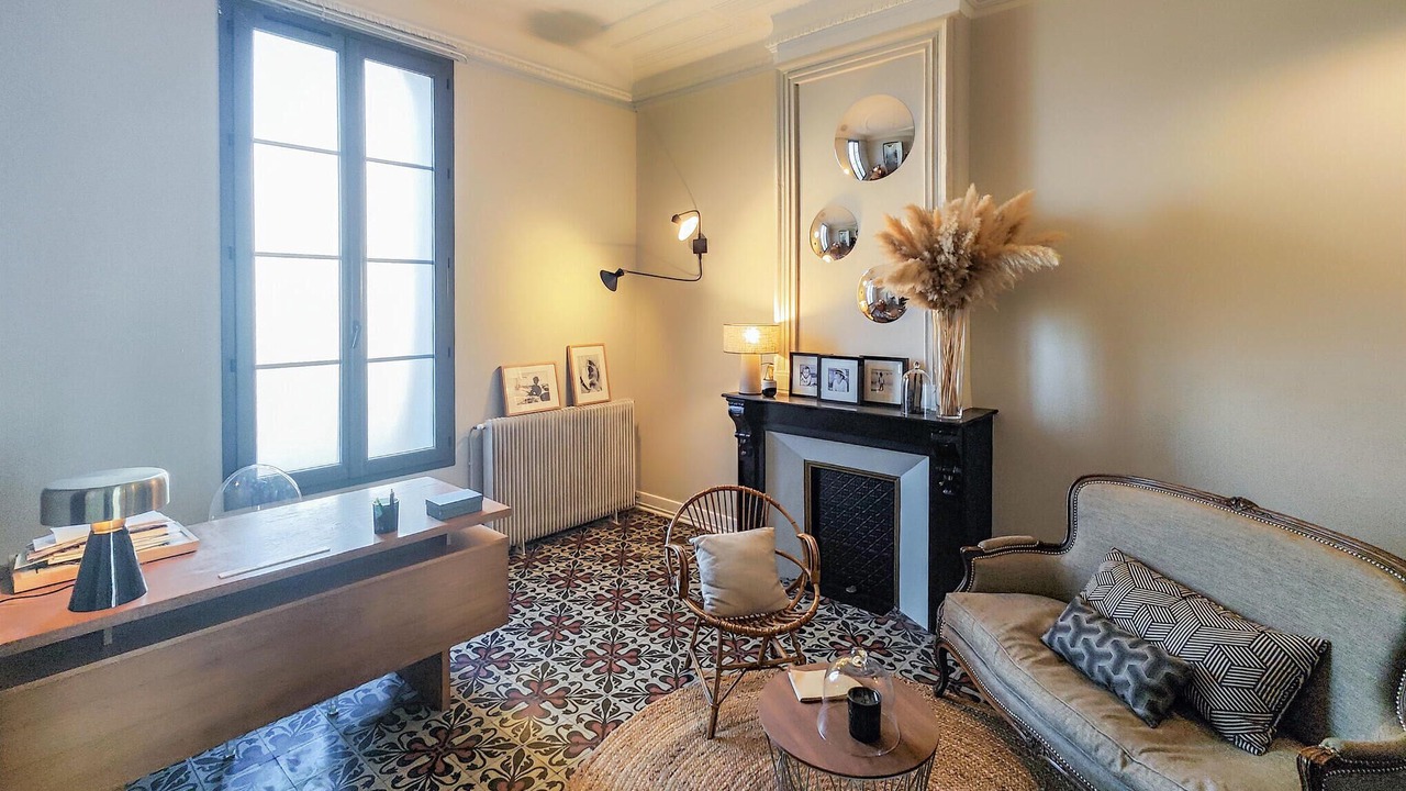 Photo of Others in Valros