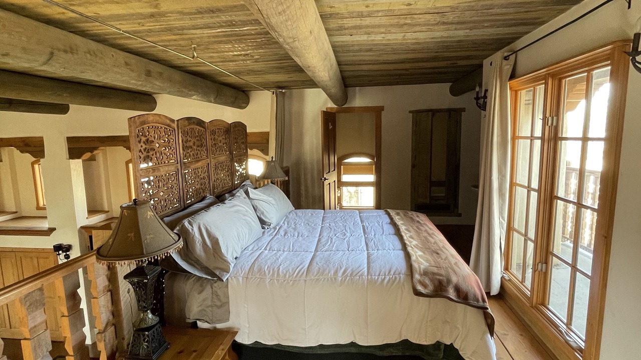 Photo of Bedroom in Los Ranchos de Albuquerque