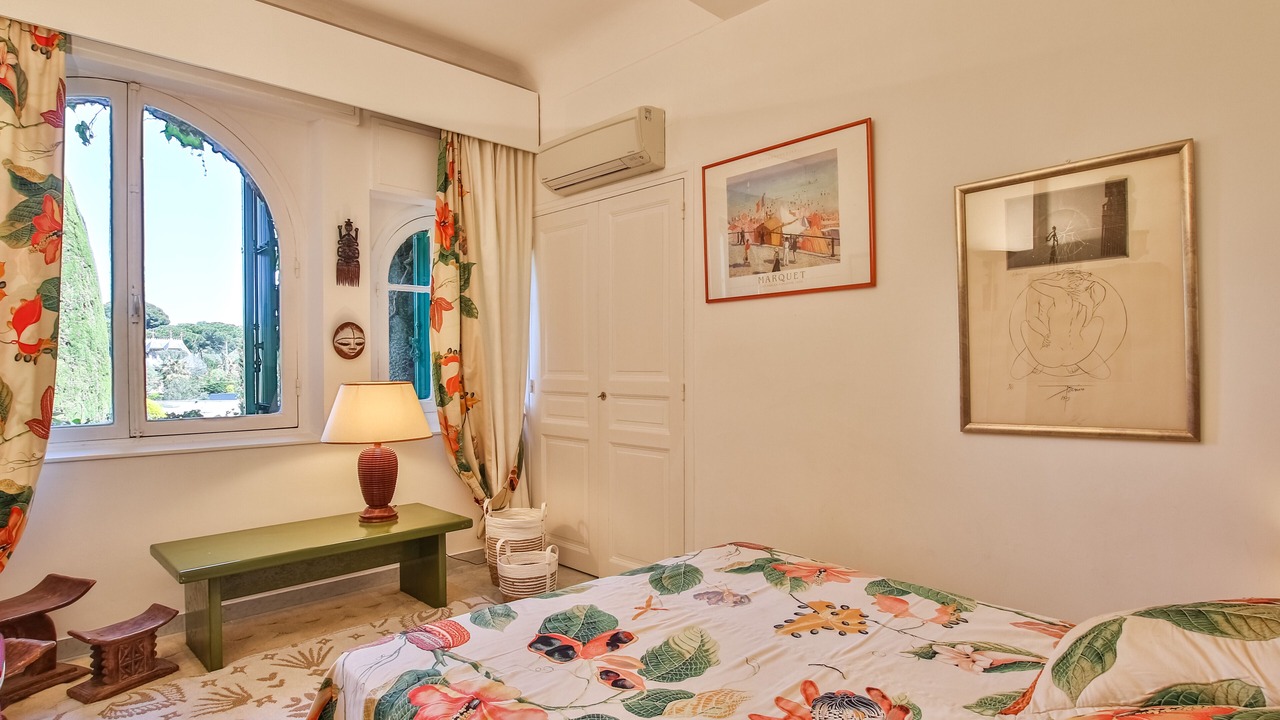 Photo of Bedroom in Cap-d'Antibes