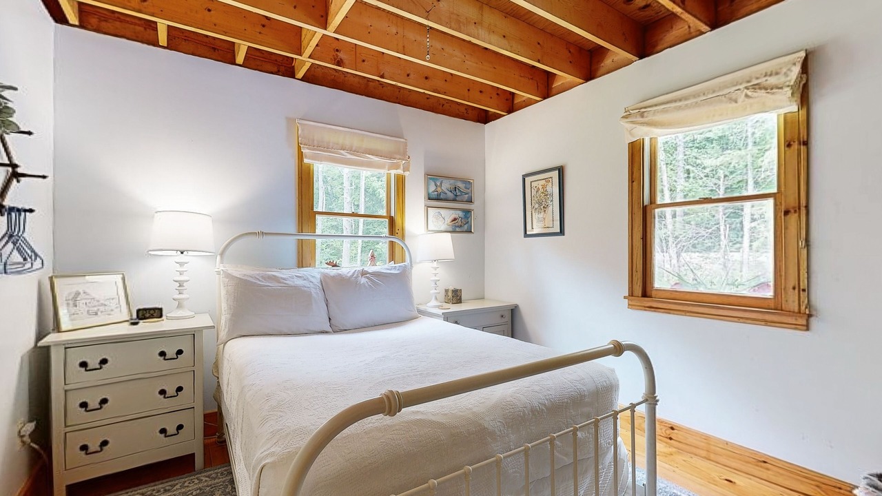 Photo of Bedroom in Warren