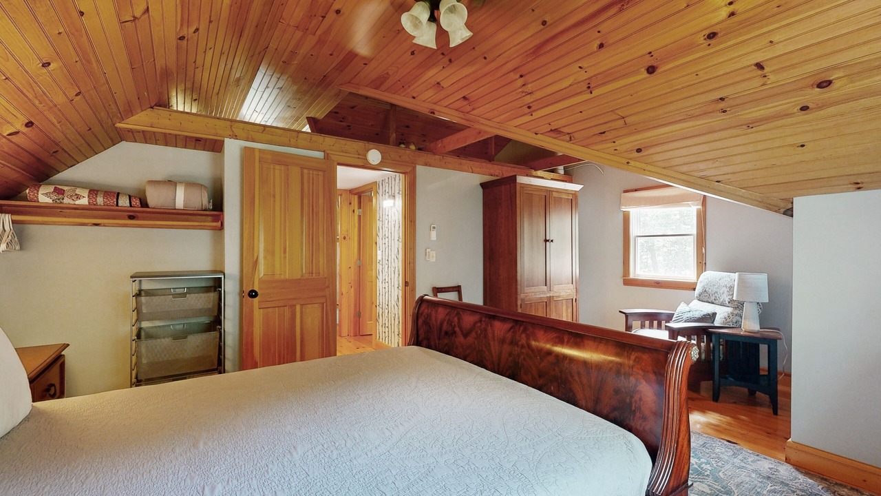 Photo of Bedroom in Warren