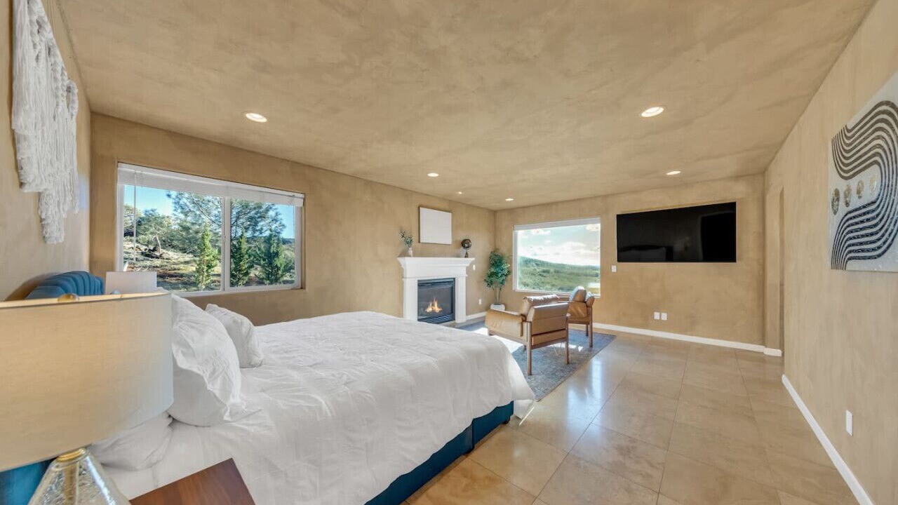 Photo of Bedroom in Greater Sacramento