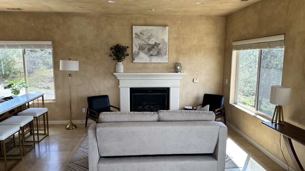 Photo of Livingroom in Greater Sacramento