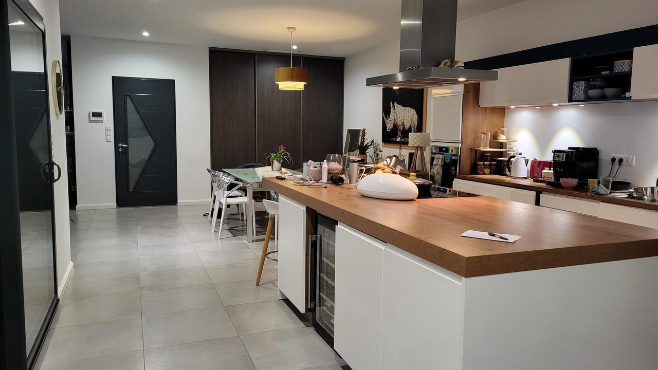 Photo of Kitchen in Servian