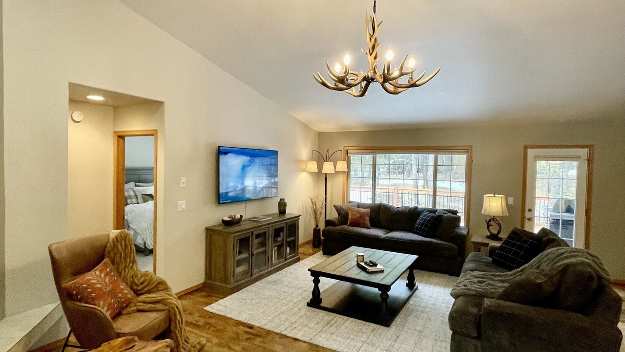 Photo of Livingroom in Three Rivers