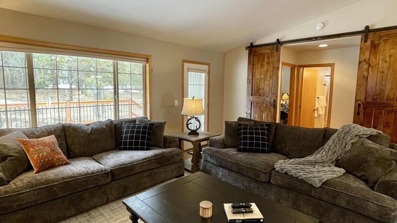 Photo of Livingroom in Three Rivers