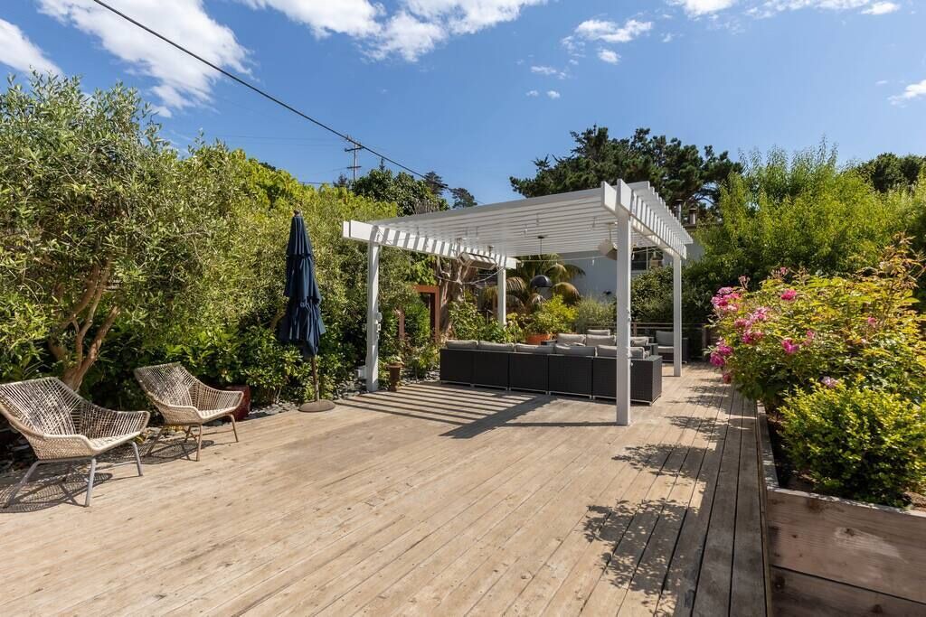 Photo of Patio Balcony in Stinson Beach