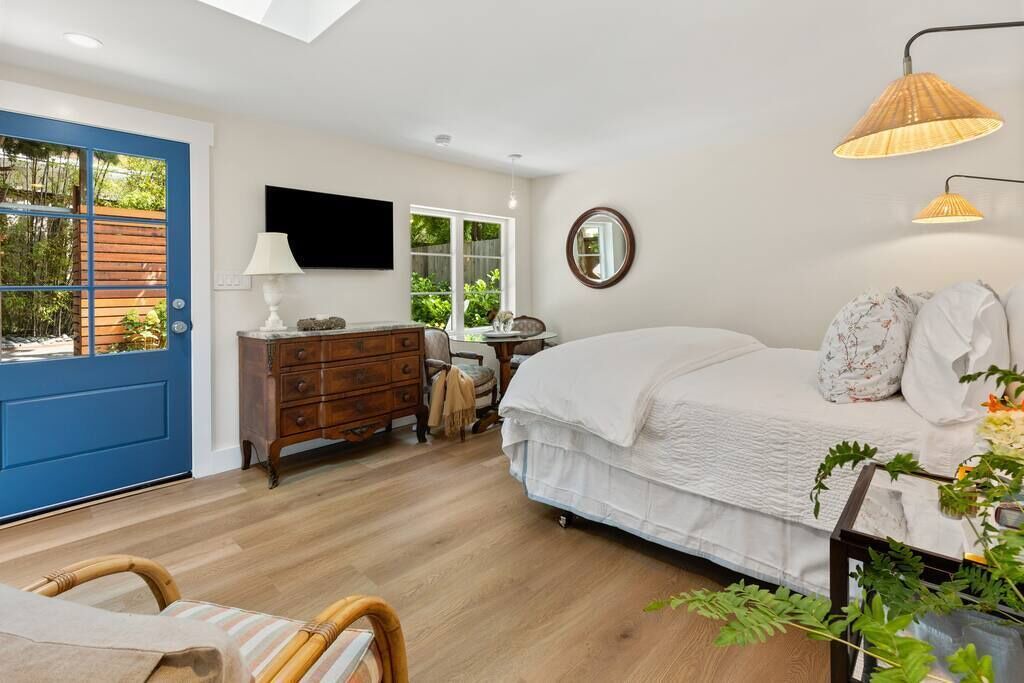 Photo of Others in Stinson Beach