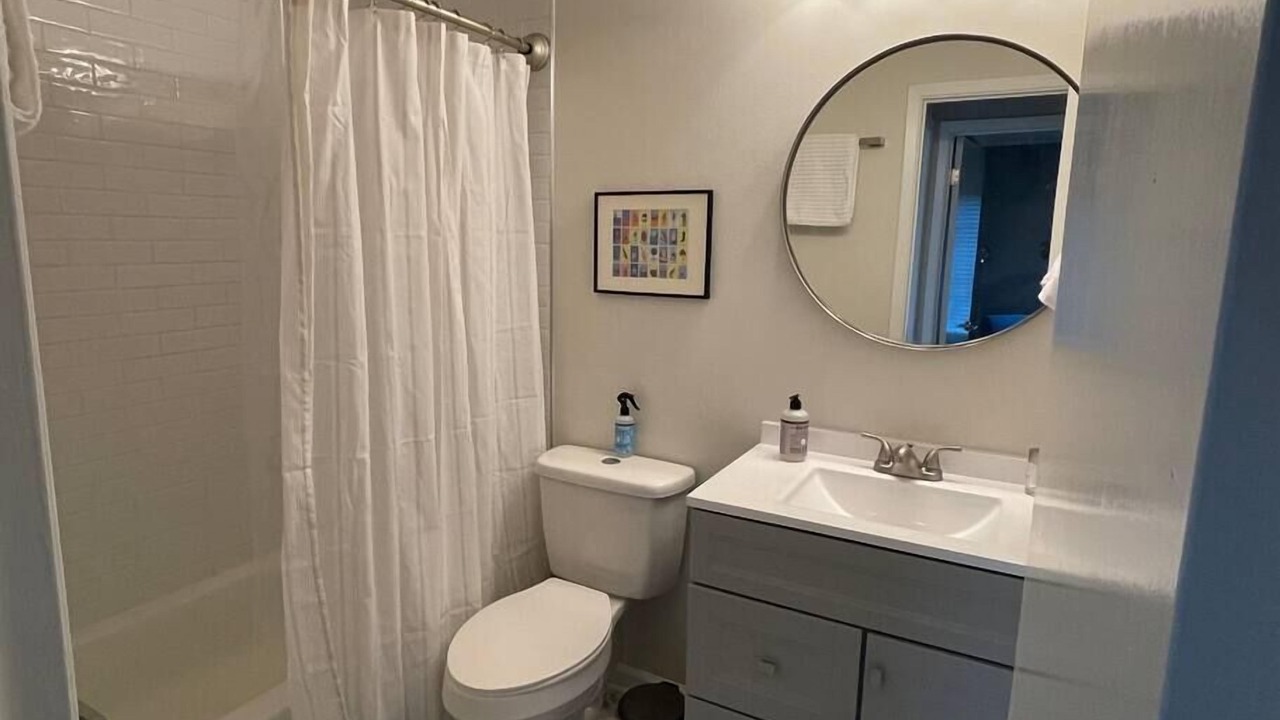 Photo of Bathroom in East Congress