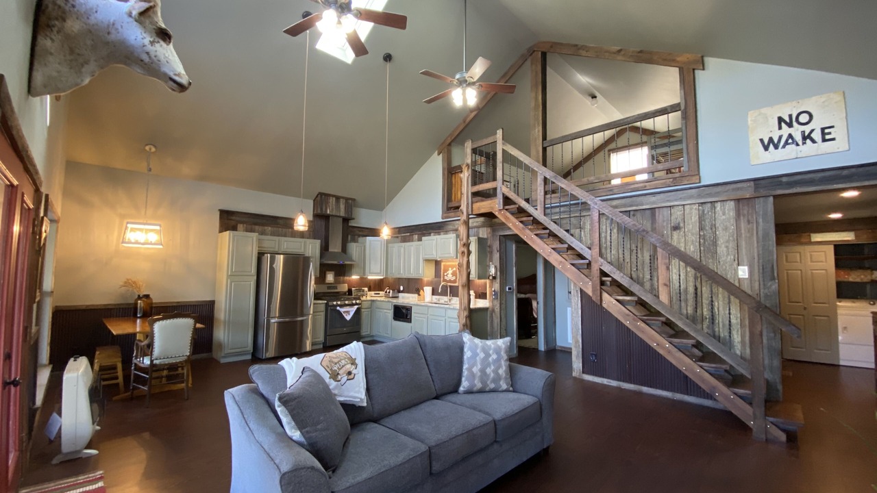 Photo of Livingroom in Greenbrier