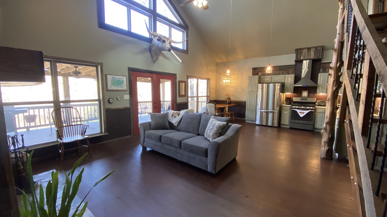 Photo of Livingroom in Greenbrier