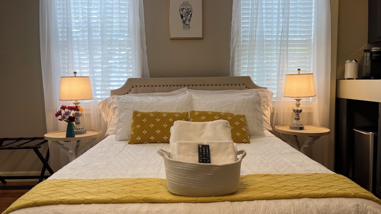Photo of Bedroom in Summerville Historic District