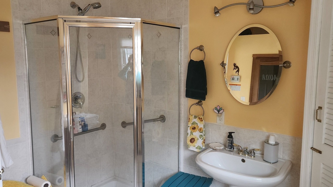 Photo of Bathroom in Rock Hall