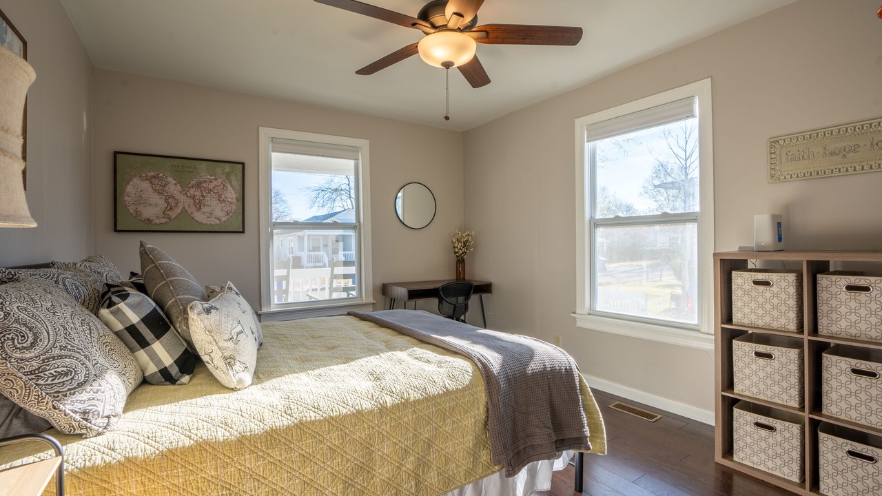 Photo of Bedroom in Alcoa