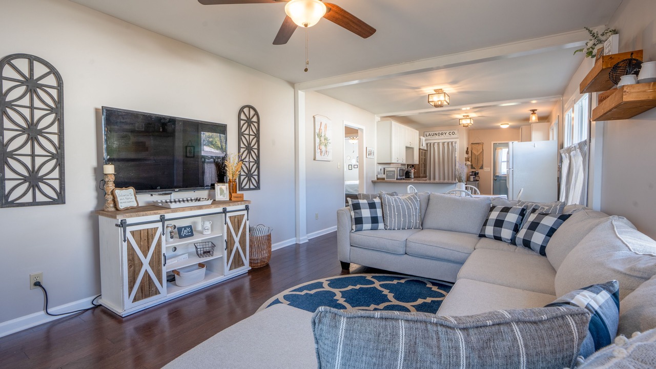 Photo of Livingroom in Alcoa
