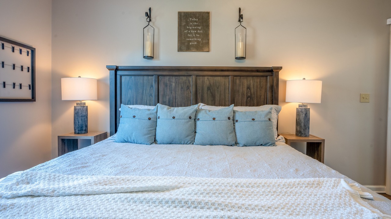 Photo of Bedroom in Alcoa