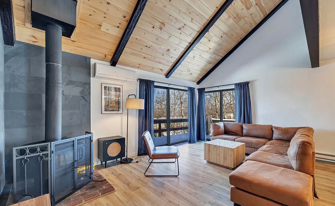 Photo of Livingroom in Village at Camelback