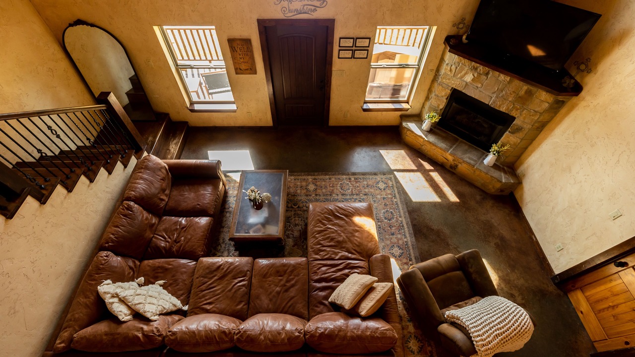 Photo of Livingroom in Sulphur Springs