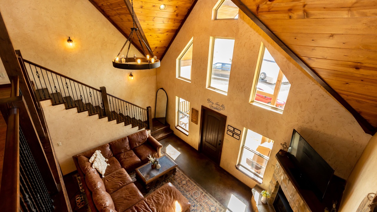 Photo of Livingroom in Sulphur Springs