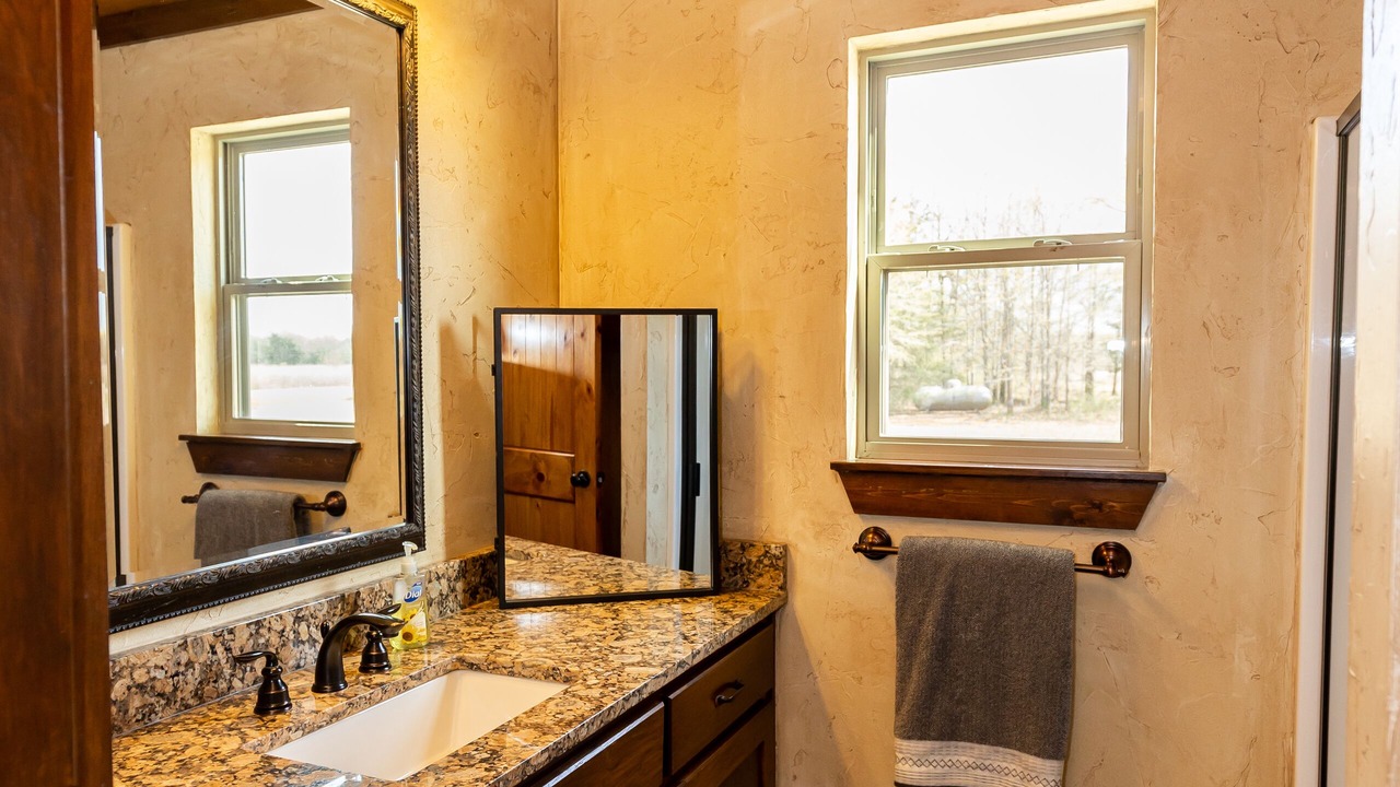 Photo of Bathroom in Sulphur Springs